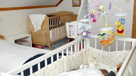 INVOLVERT: Beredskapsforeldre m� balansere mellom � v�re profesjonelle og � involvere seg f�lelsesmessig i barnet, forklarer Tone. FOTO: Kjersti Gjems Vangberg