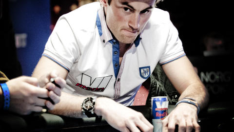  NYSINGEL: Petter Northug er nysingel etter bruddet med Rachel Nordt�mme. Her fra NM i poker i Riga i april. Foto: Thomas Rasmus Skaug/Dagbladet