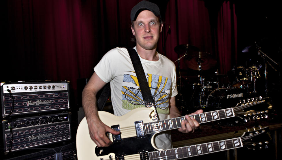 IMPONERER: Jeg fikk min f�rste gitar som fire�ring, sier Joe Bonamassa. N� er han blant verdens fremste bluesgitarister. Foto: Anders Gr�nneberg