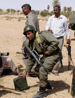 Over 800 fanger har rømt fra to fengsler i Tunisia