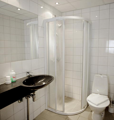 RENT OG PENT: Badet er helt ok.