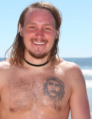 Frp-Mads sjekket inn p� �Paradise� med Che Guevara p� brystet