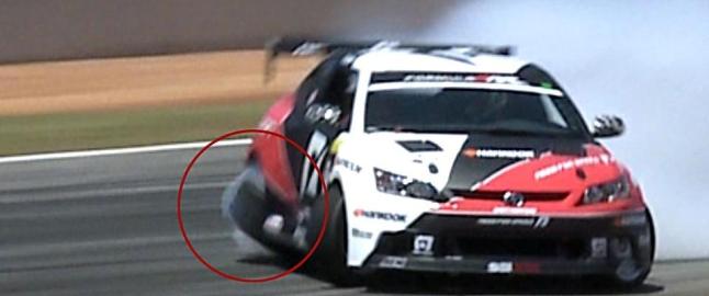 Skled ned en bakke i 130 km/t da bakhjulet l�snet