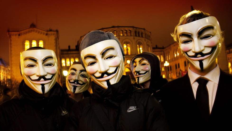 HACKERE: Hacker-gruppa Anonymous har angrepet hjemmesiden til dagligvarekjeden Kiwi, og g�r til angrep p� den norske regjeringen.  Foto: Lars Myhren Holand