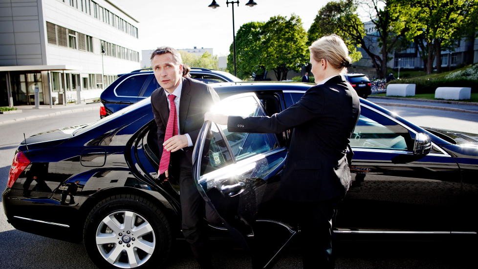 HAR SNUDD: Statsminister Jens Stoltenberg lover at kong Harald kan f� v�re med p� neste utdeling. Foto: Kyrre Lien / Scanpix