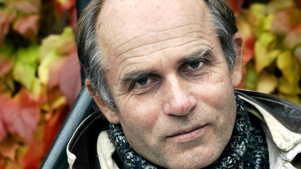 Oslo 20061009. Bokekstra. Forfatter Bror Hagemann har skrevet en roman om sin oppvekst.

Foto: Steinar Buholm / Dagbladet.