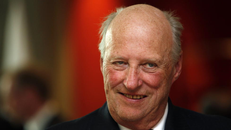 VILLE DELE UT KRIGSKORSET: Striden om hvem som er Krigskorsets herre, er en kraftfull p�minnelse om at Norge f�rer to kriger, og at de krever menneskeliv, skriver John Olav Egeland. Foto: Scanpix