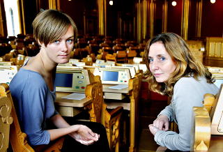 Anette Trettebergstuen. Gunn Karin Gjul til h�yre.Foto: Jacques Hvistendahl