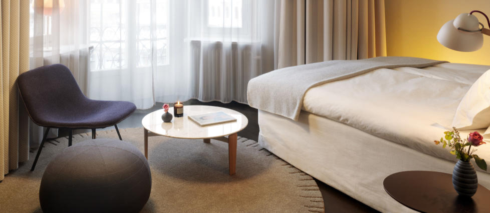 STILLE: Trass i at gullbaren og den d�gn�pne bistroen p� Nobis er blitt et av Stockholms heteste drinksteder, h�rtes ikke et knyst opp til rommet natt til s�ndag. Foto: LOUISE BILLGERT/NOBIS HOTEL