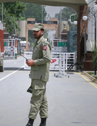 Skuddveksling mellom India og Pakistan