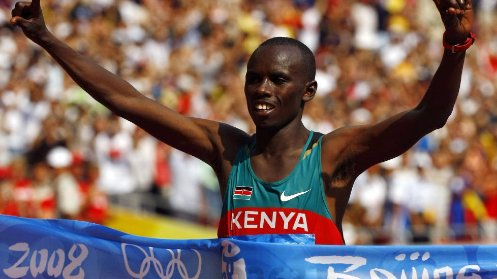  FUNNET D�D:  Her vinner Samuel Kamau Wanjiru maraton i Beijing-OL i 2008. I g�r ble han funnet d�d utenfor sitt hjem i Kenya. ARKIVFOTO: RUBEN SPRICH, REUTERS/SCANPIX.