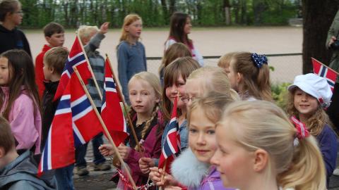 STOR STAS: Det er ingen tvil om at barna gjerne feirer 17. mai en dag p� forskudd. Foto: Asle Hansen