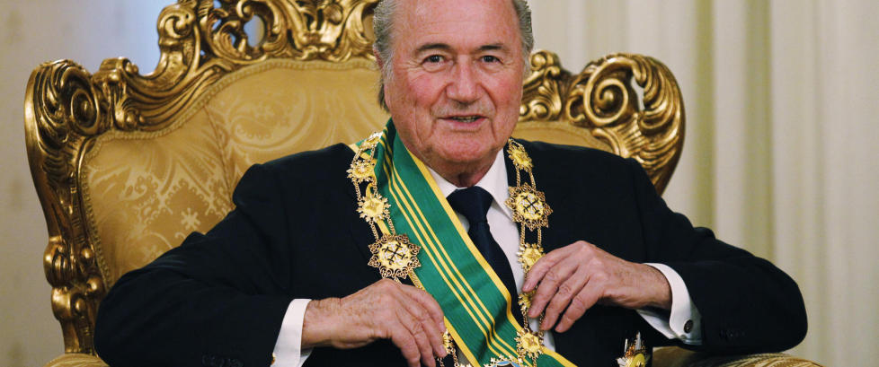 Slik betalte nordmenn og Mugabe Sepp Blatters FIFA-dr�m