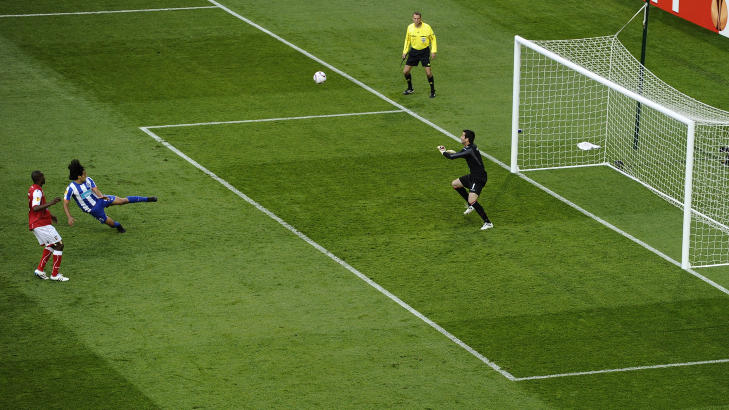 STOR HODESPILLER: Til tross for sine relativt beskjedne 1,77 meter har Falco scoret sju ganger p� hodet i Europa League denne sesongen. Foto: REUTERS/Dylan Martinez