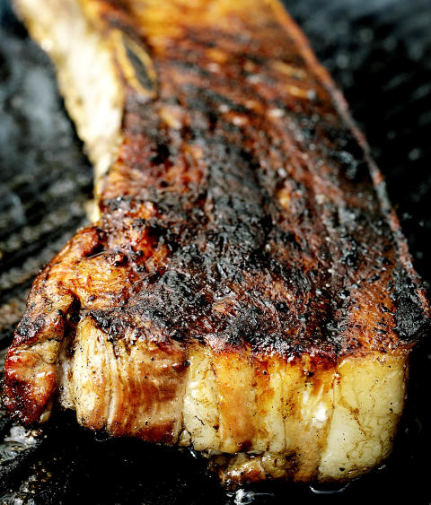 GRILLVIN: Pr�v ripasso til spareribs. Foto: METTE M�LLER