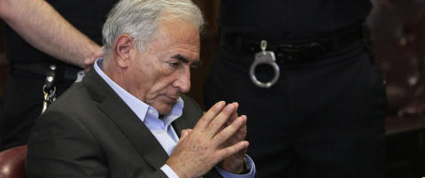 Strauss-Kahn må ut med millioner for voktere