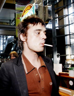 Pete Doherty m� seks m�neder i fengsel