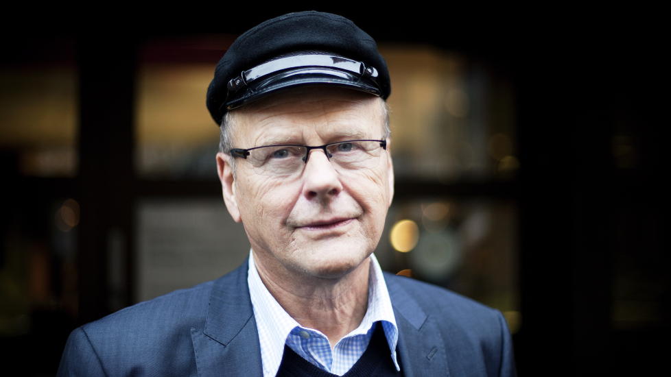 GRUNNST�TTE: Tidligere stortingspolitiker og forretningsmann Magnus Stangeland gikk s�ndag morgen p� et skj�r med yachten �Laika� like ved fiskemottaket i Ulv�ysund i Blindleia. Foto: Jo Straube/Dagbladet