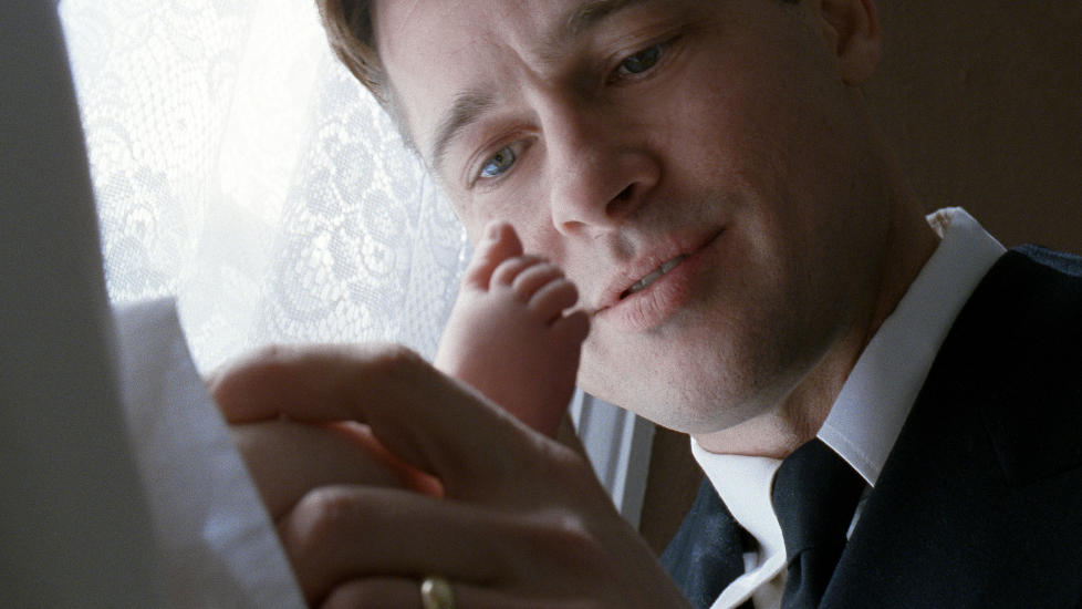 VANT PALMEN: Den amerikanske regiss�ren Terrence Malick vant Gullpalmen under filmfestivalen i Cannes. Han vant prisen for filmen �The Tree of Life�. Her ser man Brad Pitt som spiller hovedrollen i filmen.