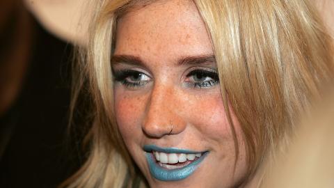 REKORDKVINNE: Ingen kvinne har solgt like mange singler p� �n uke i USA som Ke$ha. Foto: Stella Pictures