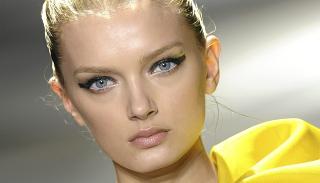 KATTE�YNE: Legg en tykk eyeliner for � f� en sexy makeup til fest. Foto: Stella