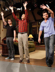 Mann ringte inn bombetrussel i �Two and a Half Men�-raseri