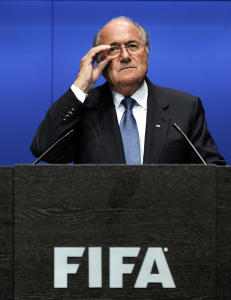 Derfor kneler Norge for Sepp Blatter