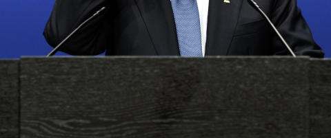 Derfor kneler Norge for Sepp Blatter