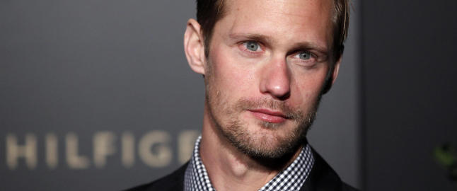 Alexander Skarsg�rds mor var alkoholiker