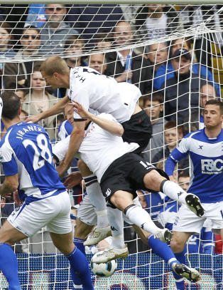 Slik er Hangeland blitt et råskinn i boksen