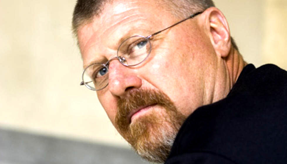 SPENNINGSMESTER: At Deon Meyer regnes som S�r-Afrikas beste krimforfatter er det ingenting � si p�. Hans siste krim viser at han behersker h�ndverket til fingerspissene. Foto: Philippe Matsas/Tiden