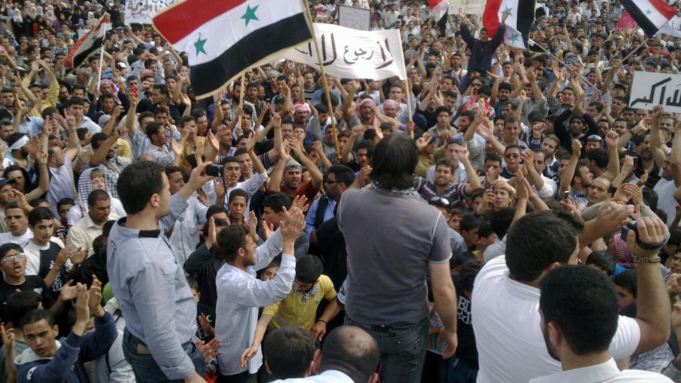 H�YE D�DSTALL: Stadig flere menneskeliv g�r tapt i angrep p� demonstranter i Syria, melder menneskerettighetsorganisasjon. Foto: AP/Shaam News Network