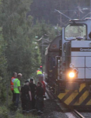 Gutt (16) drept av toget i �vre Eiker