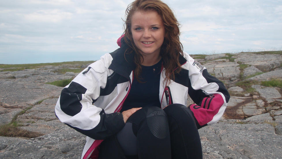 D�DE:  Rettssaken mot tre personer som er tiltalt for � ha etterlatt Ragnhild Embla Helsengreen (15) p�g�r n� i Bergen tingrett. Foto: Privat