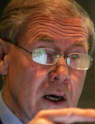 Vil la asyls�kere jobber mens s�knaden behandles