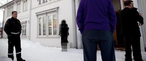 Hovedtiltalt mor (46) slipper forvaring