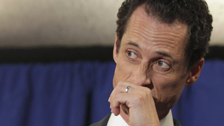 KJEMPER FOR SIN POLITISKE FRAMTID: Anthony Weiner i hardt v�r. Foto: Reuters/Scanpix.