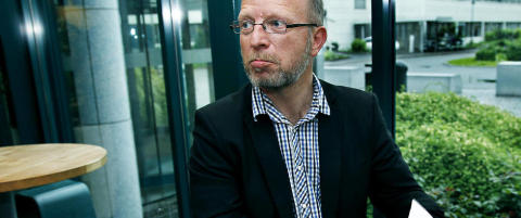 Treholt-forfatter langer ut mot kommisjonen