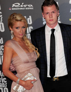 Paris Hiltons lillebror har gjort skader for 26 millioner