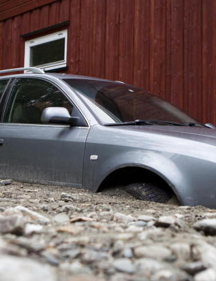 Flomskader for 100 millioner hittil