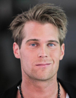 Basshunter har brukt  230 000 kroner p� sex-saken