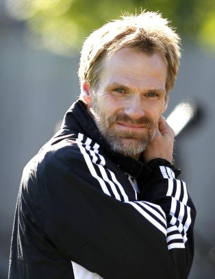 Hoftun lei seg for at han diskuterte Gunnarsson-bud