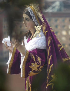 Historiens f�rste surrogatmor