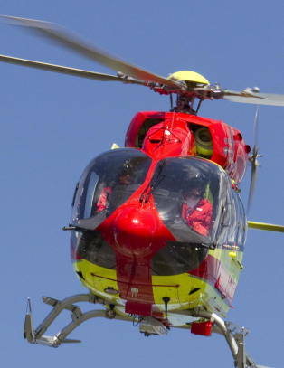 Fotballspiller (17) ligger i koma etter � ha f�tt ballen i hodet