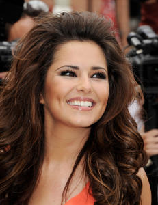 Cheryl Cole eier 2000 skopar