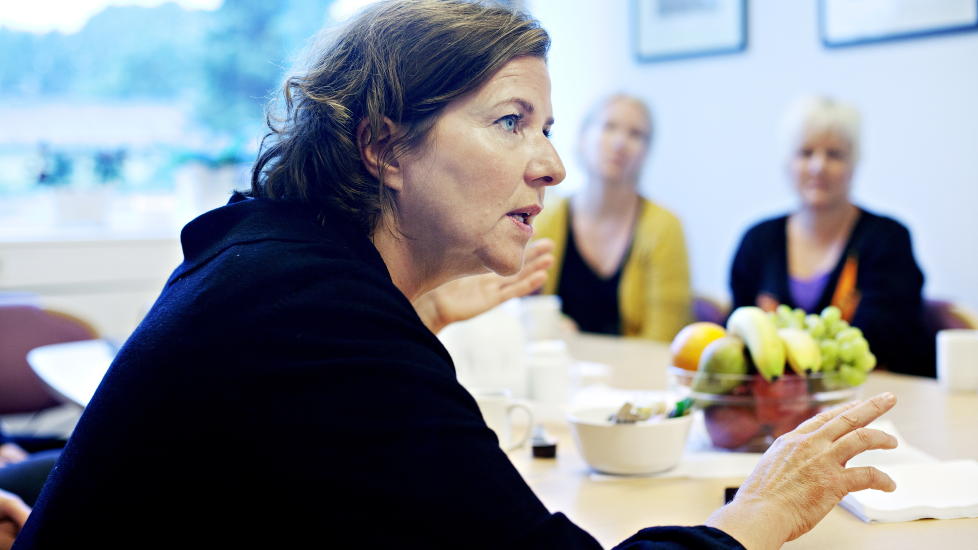 Vil ikke sparke overgripere: - Vi kan ikke ta levebr�det fra helt hederlige personer som har beg�tt noe utilforlatelig i sin tid, mener arbeidsminister Hanne Bjurstr�m (Ap). Foto: Torbj�rn Gr�nning / Dagbladet