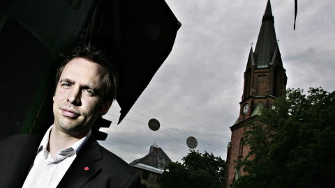 - M� TENKE NYTT: Arild Stokkan-Grande (Ap) st�tter forslaget fra Martine Vik Magnussens far om et nytt system for straffeforf�lgelse over landegrensene. Foto: Truls Brekke/Dagbladet