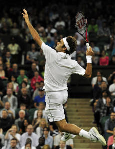 Federer svevde enkelt til tredje runde