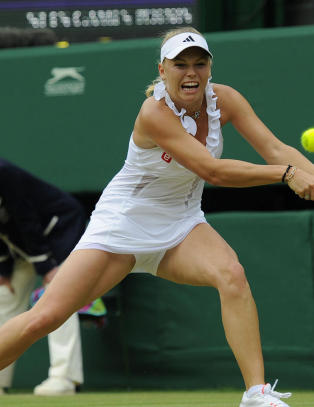Wozniacki enkelt videre