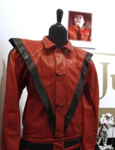 Michael Jacksons jakke solgt for 10 millioner